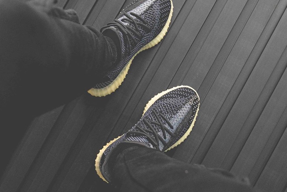 YEEZY-BOOST-350-V2-Asriel-3