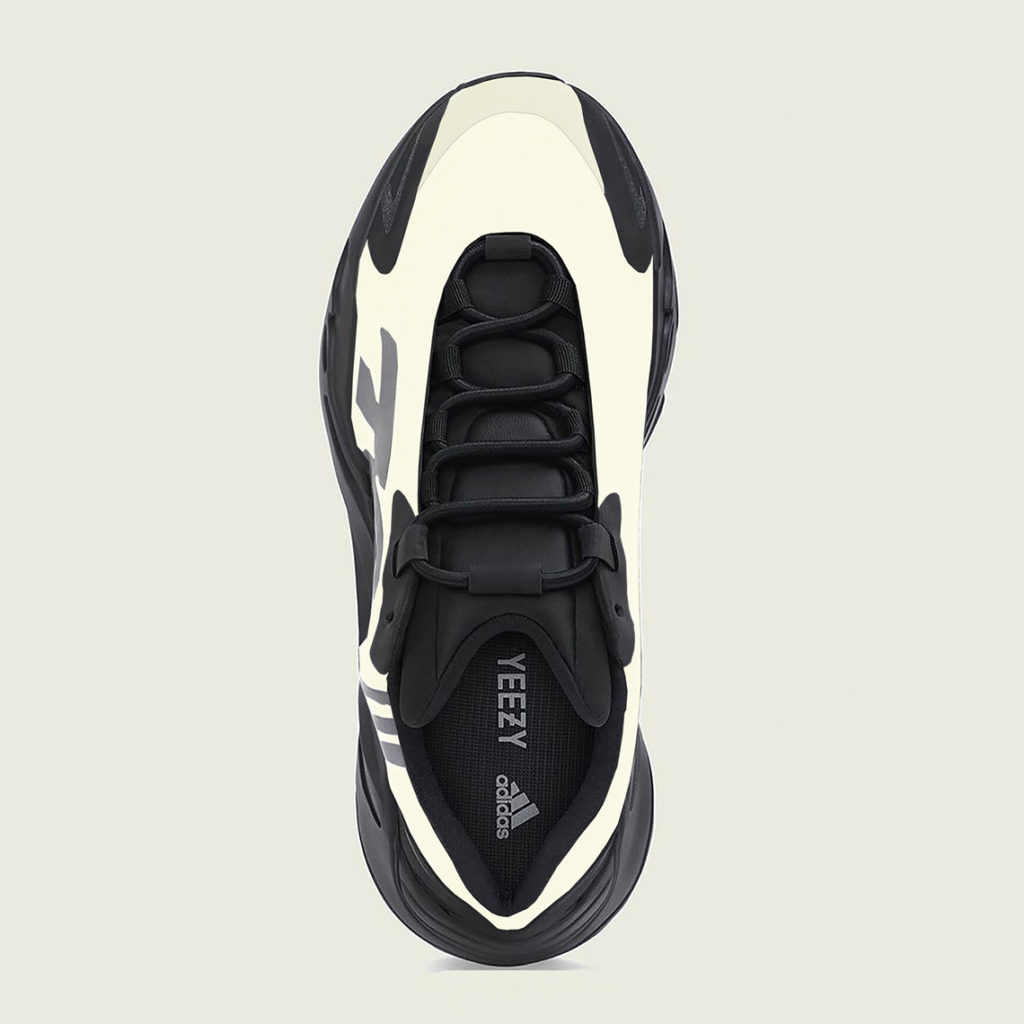 Yeezy Boost 700 MNVN Bone lateral