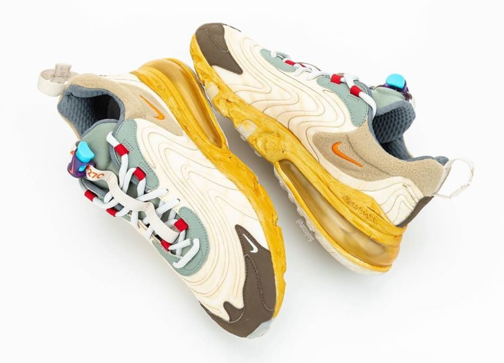 travis-scott-nike-air-max-720-react-side