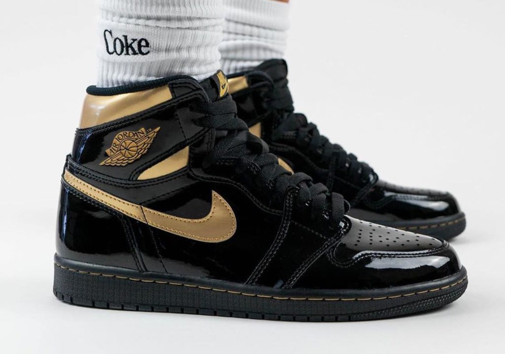 Air jordan 1 nere e oro sale