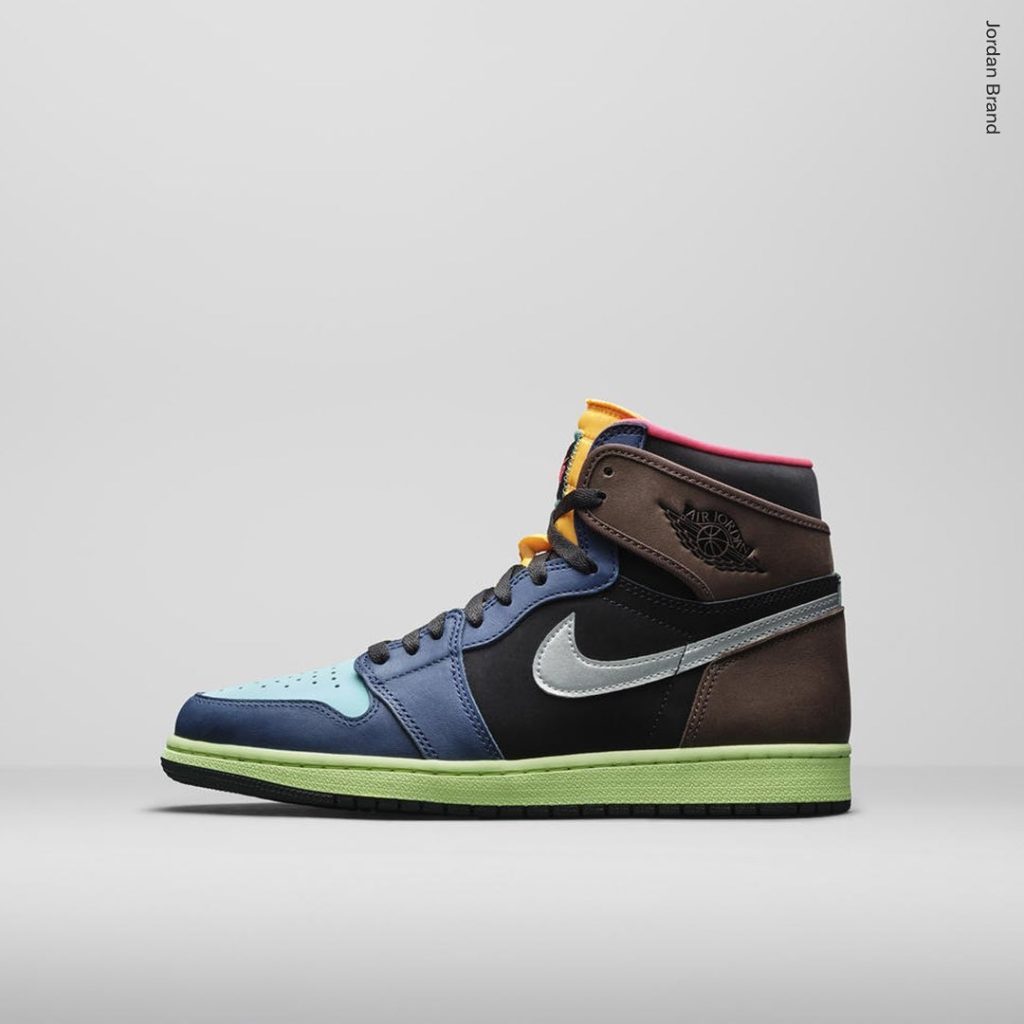 Air-Jordan-1-High-UNDEFEATED-Dunk-2