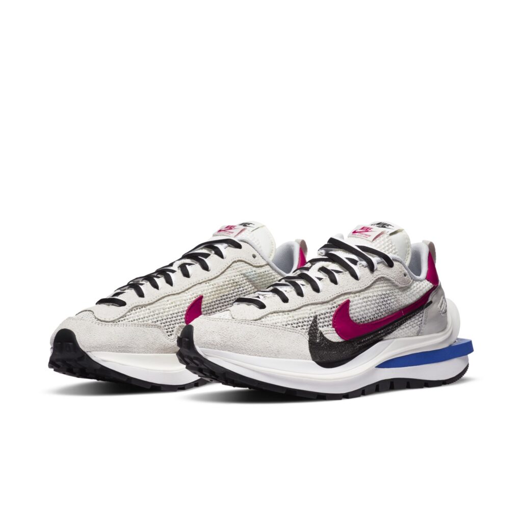 Sacai-x-Nike-VaporWaffle-Release-6-Ottobre-2020-Paio-White