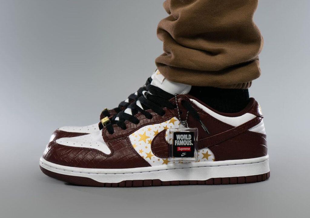 Supreme-Nike-SB-Dunk-Low-Barkroot-Brown-Italianhype