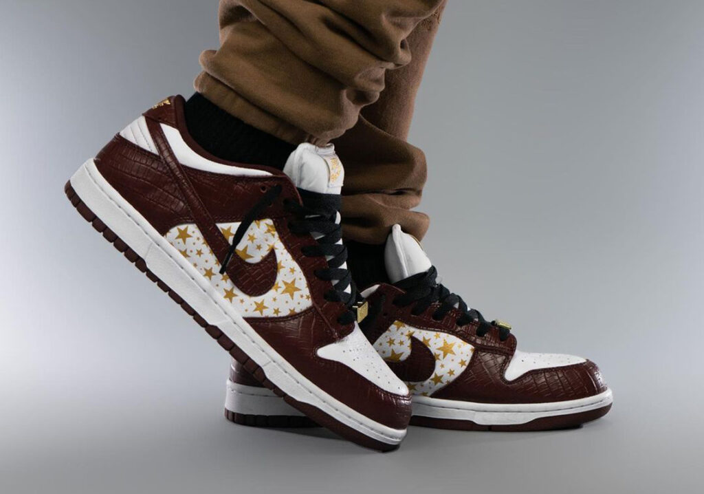 Supreme-Nike-SB-Dunk-Low-Barkroot-Brown-Italianhype-4