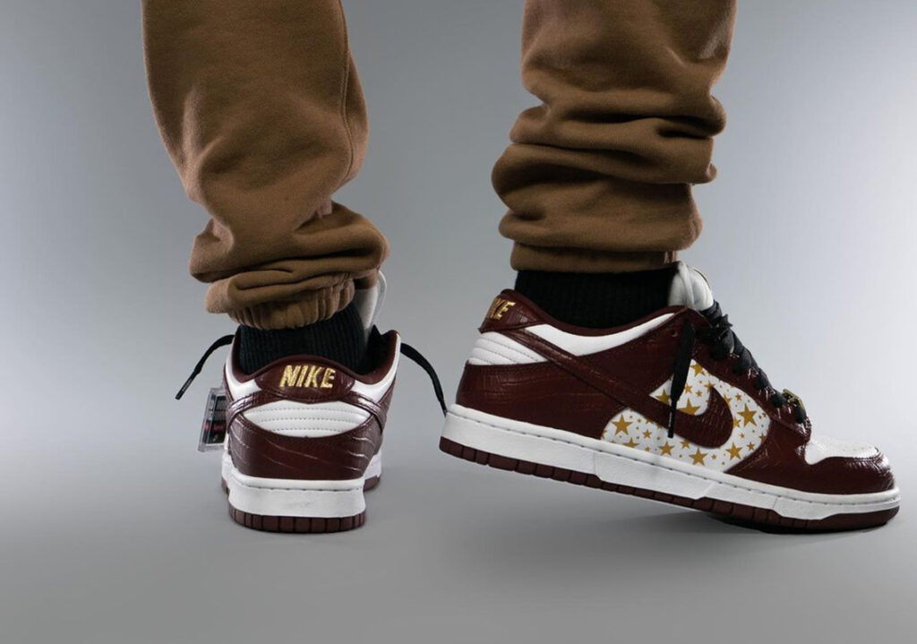 Supreme-Nike-SB-Dunk-Low-Barkroot-Brown-Italianhype-6