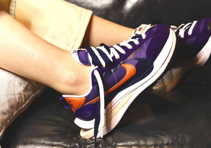 sacai-Nike-Vaporwaffle-SS21-Purple-10