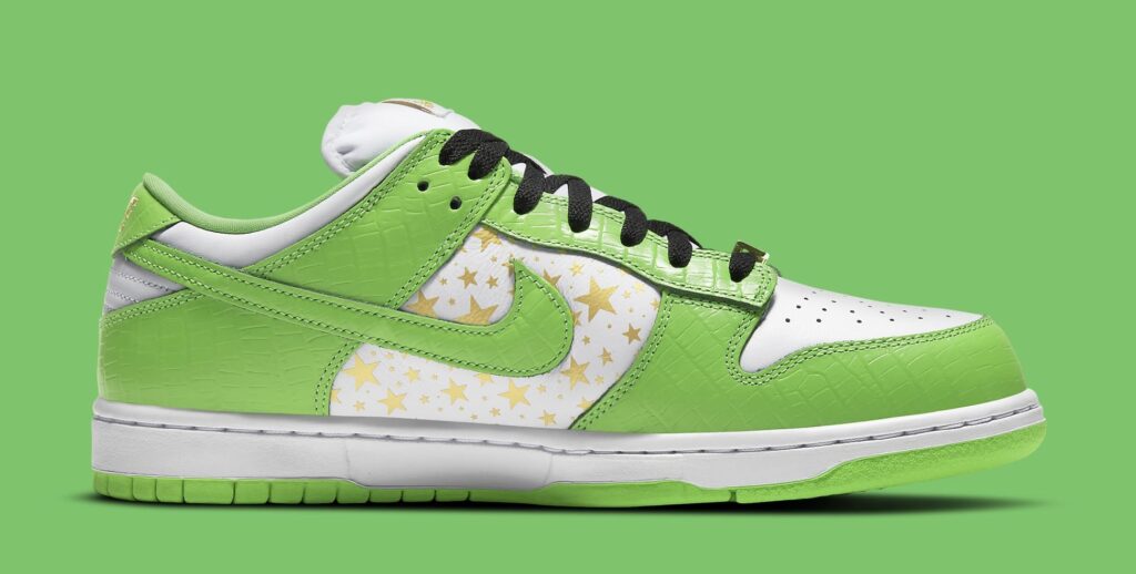 supreme-nike-sb-dunk-low-green-dh3228-101-medial