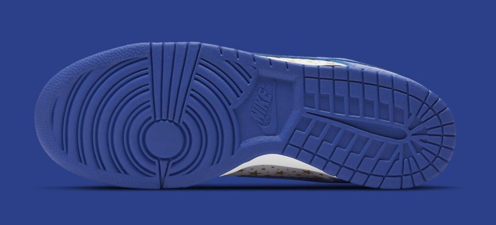 supreme-nike-sb-dunk-low-hyper-royal-dh3228-100-outsole