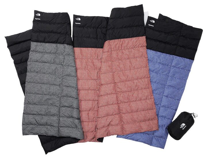 Supreme®:The North Face® Studded Nuptse Blanket
