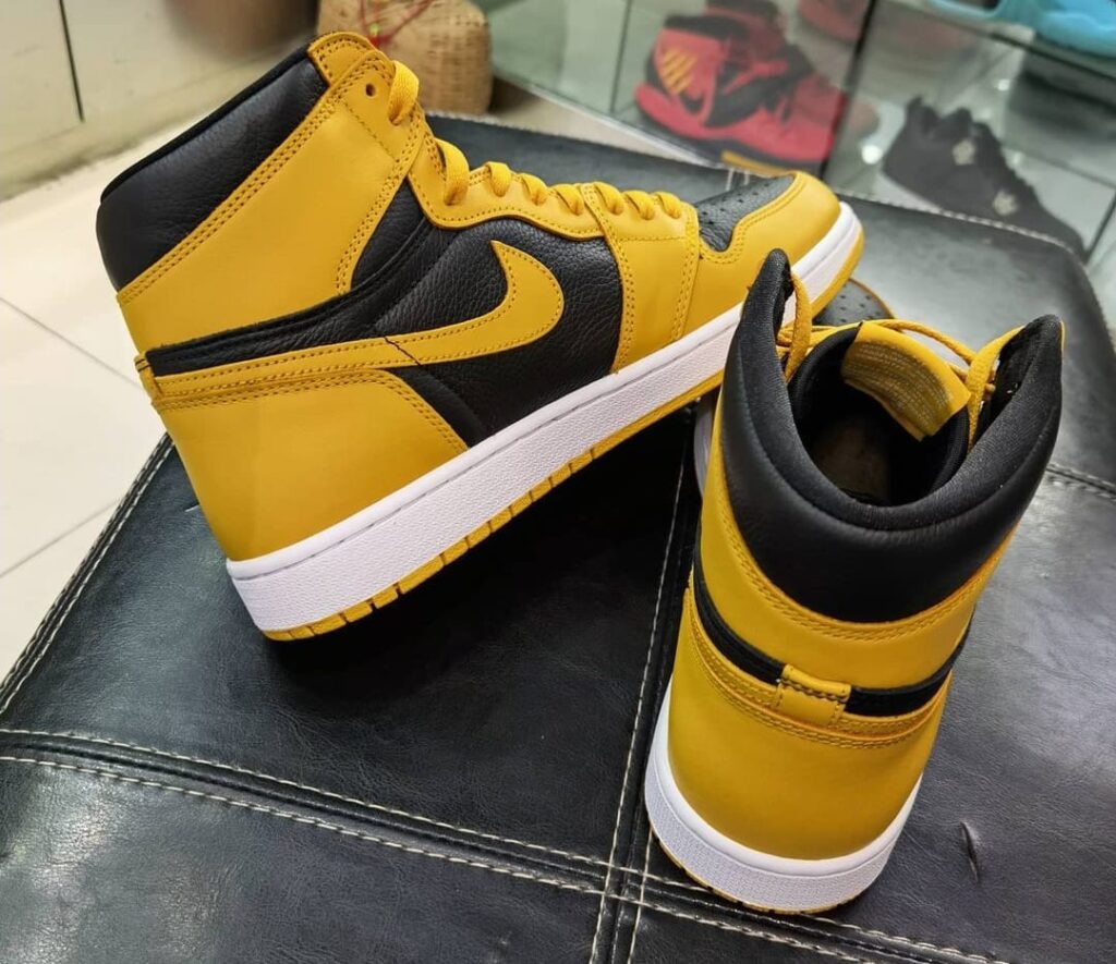 air-jordan-1-retro-high-og-pollen-555088-701-heel-1