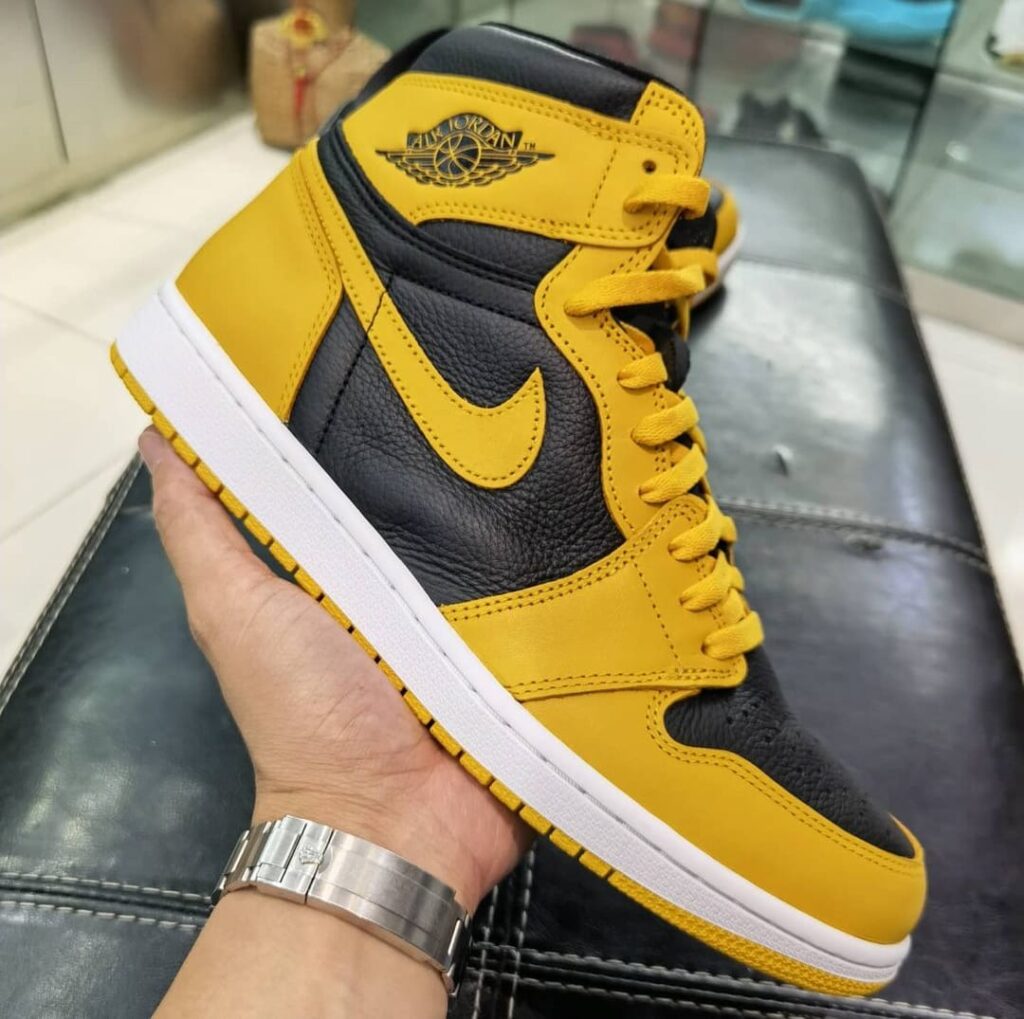 air-jordan-1-retro-high-og-pollen-555088-701-lateral