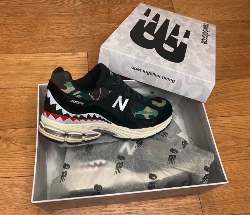 bape-new-balance-2002r-green-2