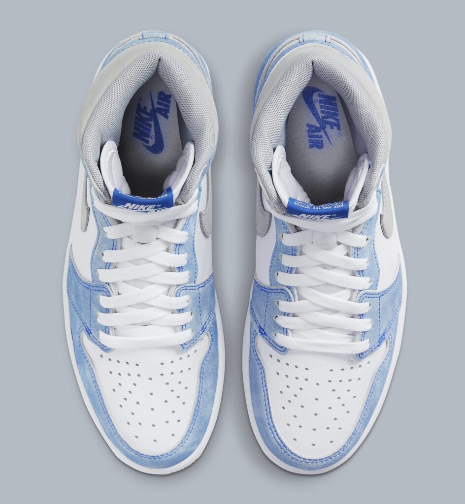 air-jordan-1-retro-high-og-hyper-royal-555088-402-top