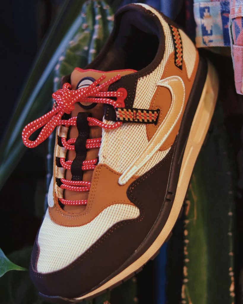 Travis-Scott-Nike-Air-Max-1-Baroque-Brown-5