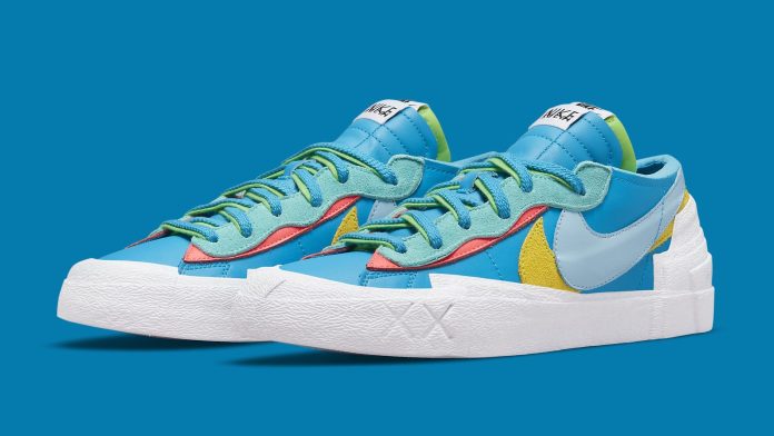 kaws-sacai-nike-blazer-low-blue-dm7901-400-pair