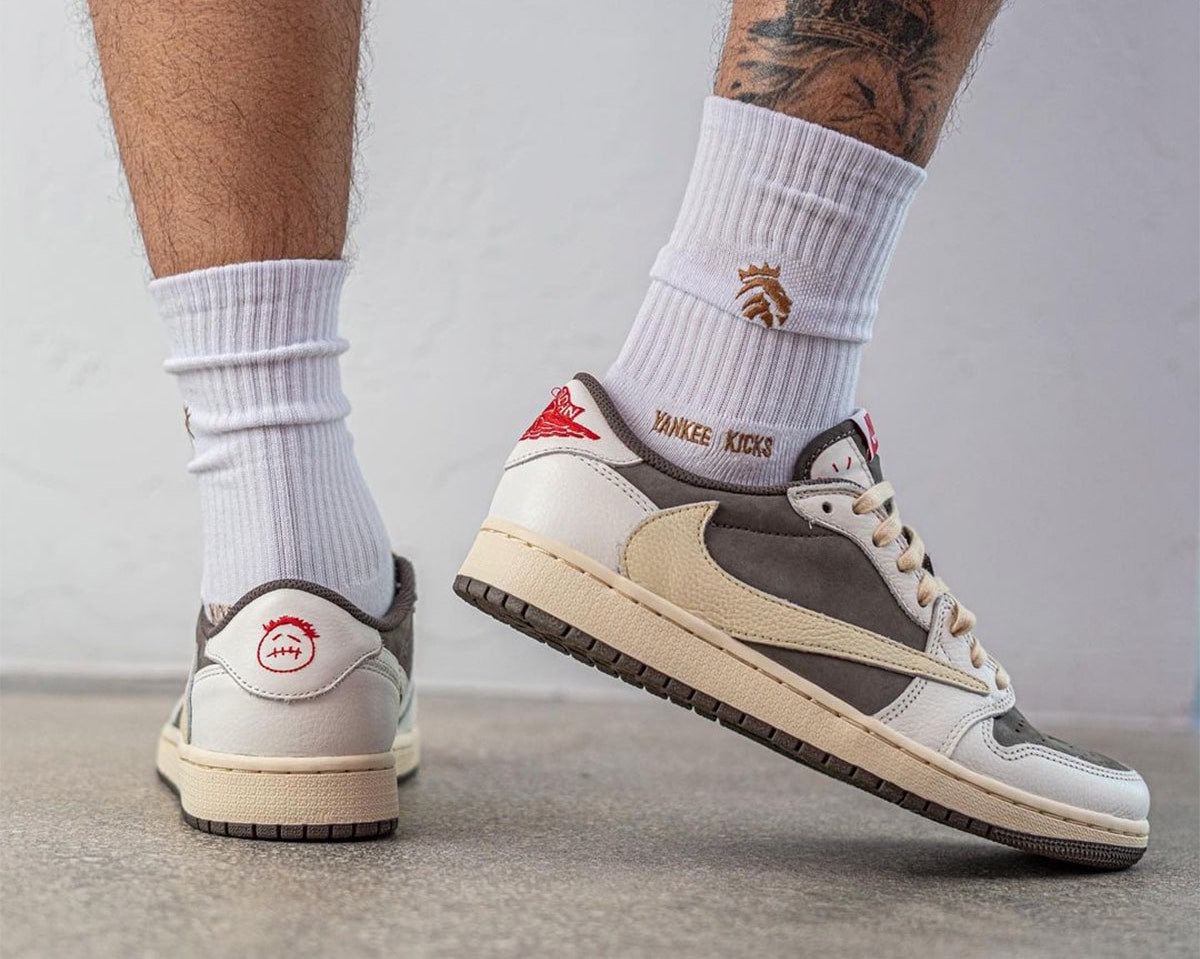 Travis-Scott-Air-Jordan-1-Low-OG-Reverse-Mocha-Release-Date-On-Feet-5