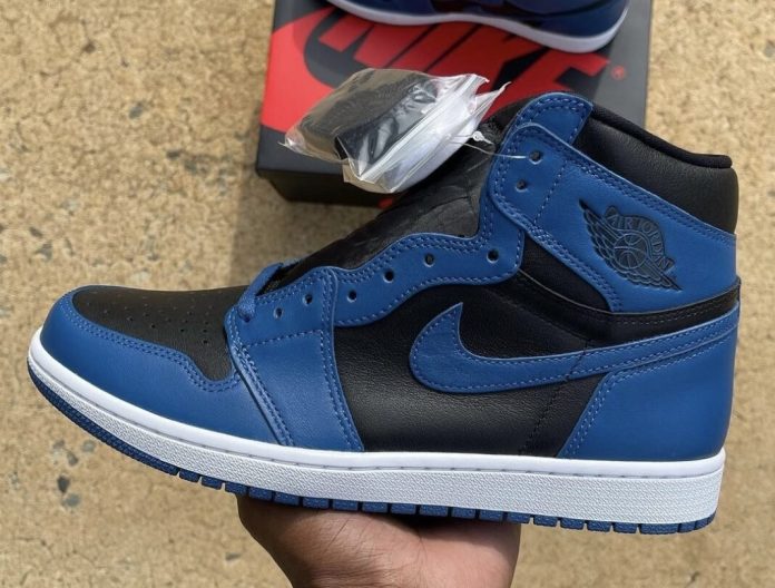 Air-Jordan-1-Dark-Marina-Blue-555088-404-In-Hand-1068x810-1