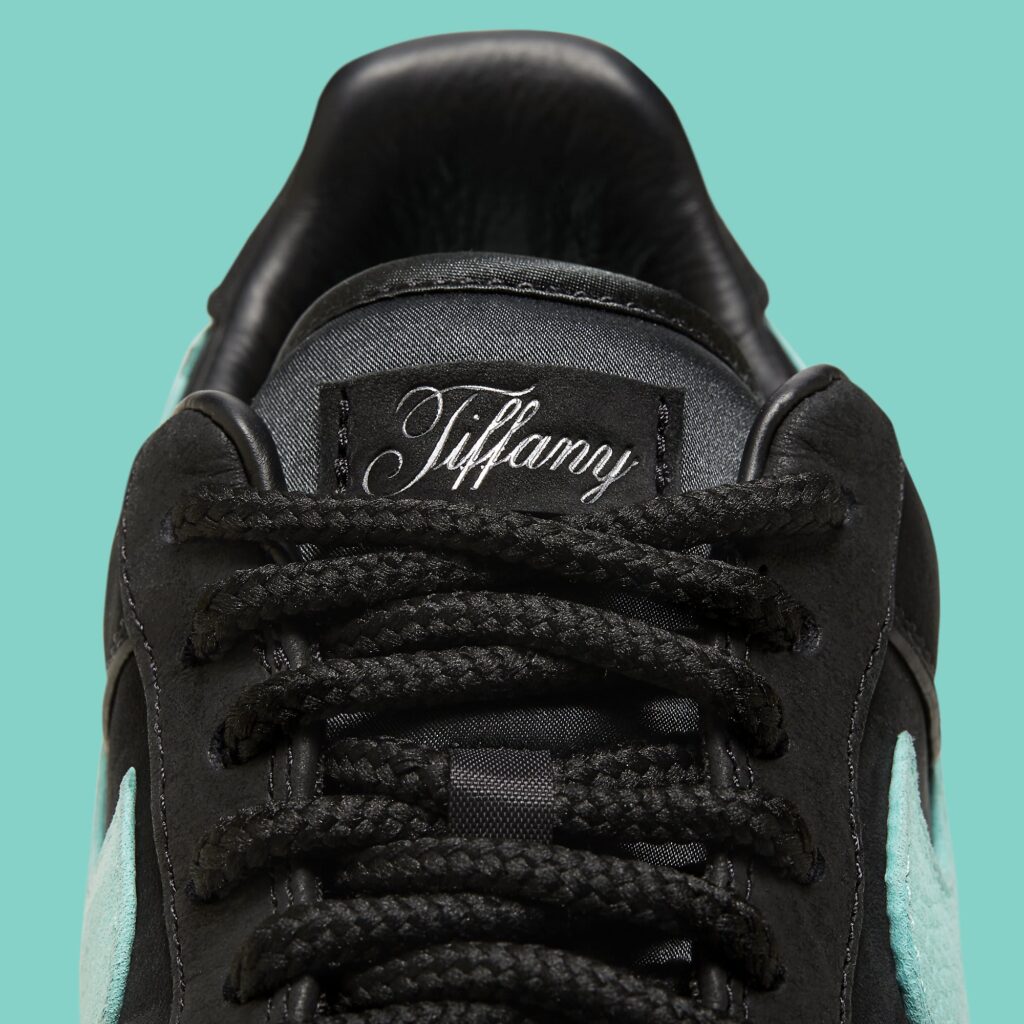 tiffany-and-co-nike-air-force-1-low-dz1382-001-tongue