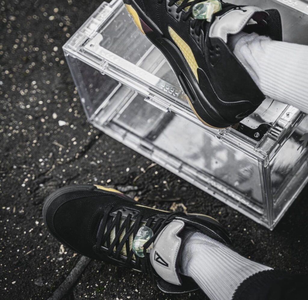 A-Ma-Maniere-Air-Jordan-5-Black-FD1330-001-Release-Date-7