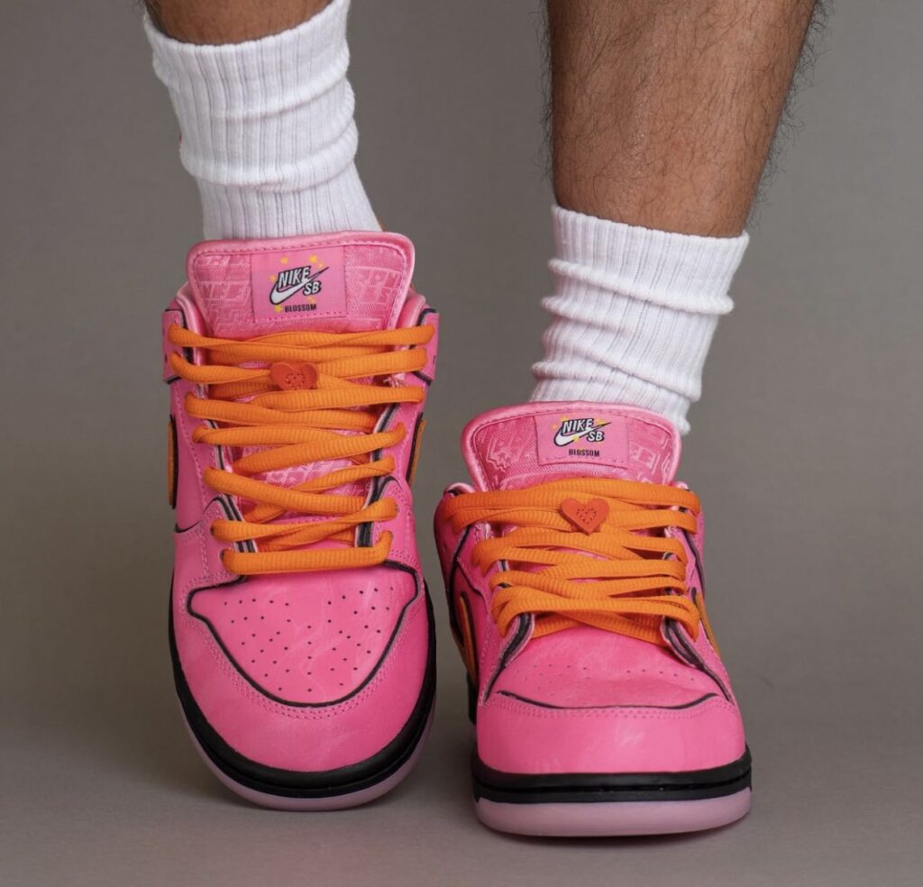 Powerpuff-Girls-Nike-SB-Dunk-Low-Blossom-FD2631-600-Release-Date-5