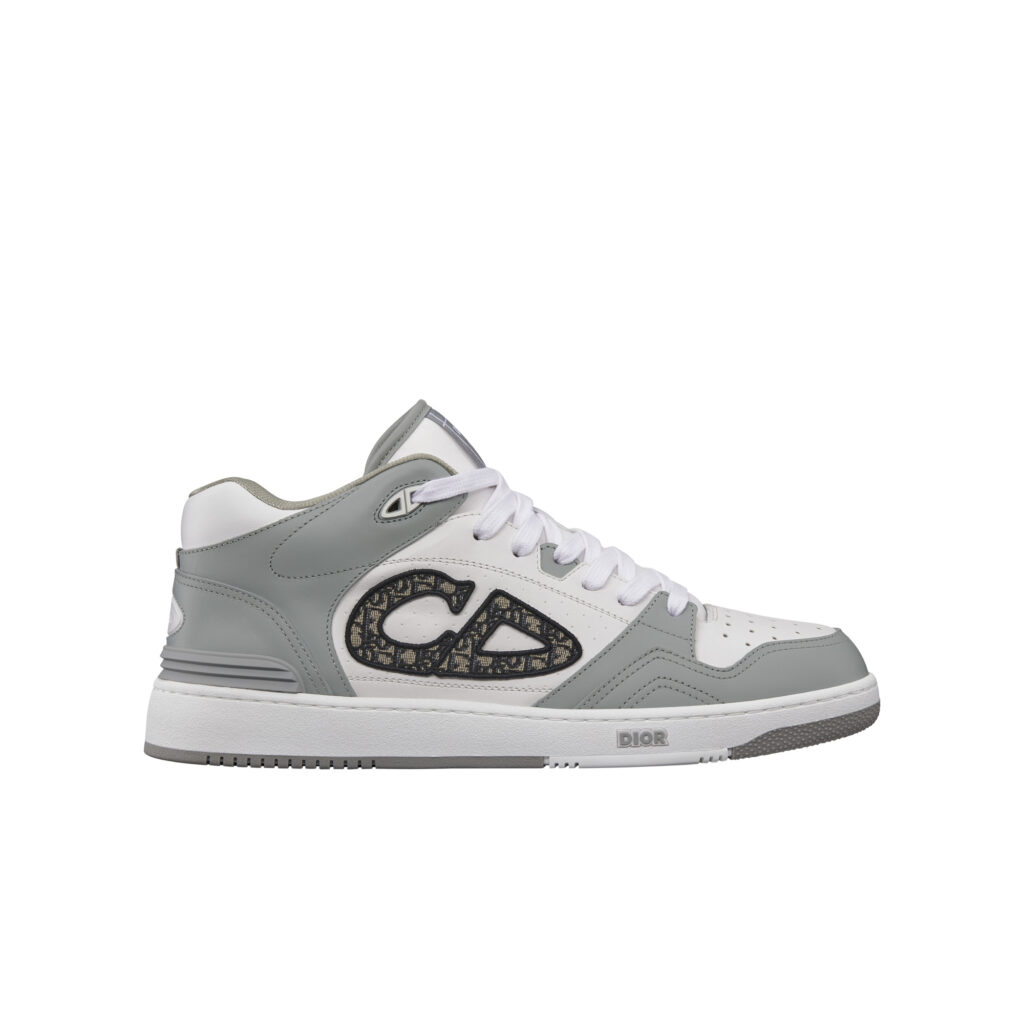B57 MID TOP SNEAKER IN GRAY AND WHITE SMOOTH CALFSKIN, DIOR OBLIQUE JACQUARD, WHITE RUBBER SOLE
