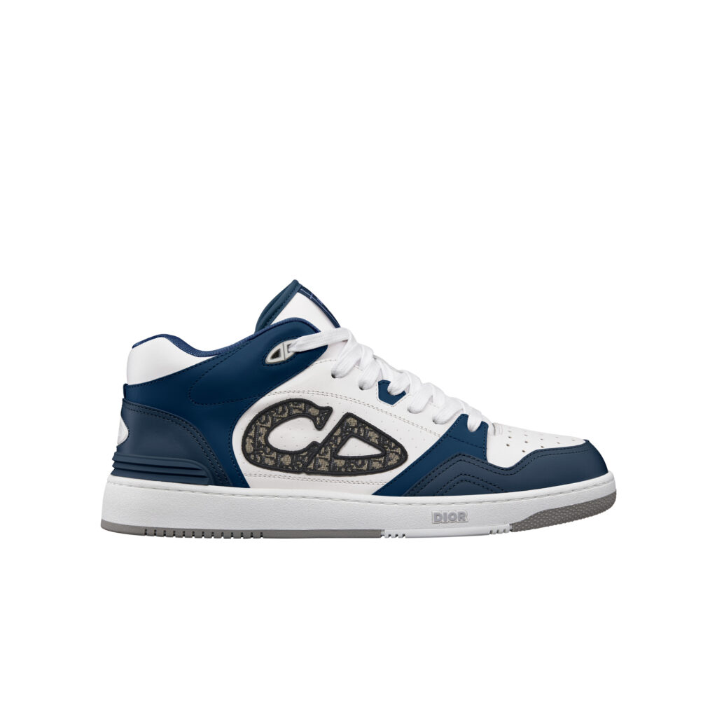 B57 MID TOP SNEAKER IN NAVY AND WHITE SMOOTH CALFSKIN, DIOR OBLIQUE JACQUARD, WHITE RUBBER SOLE