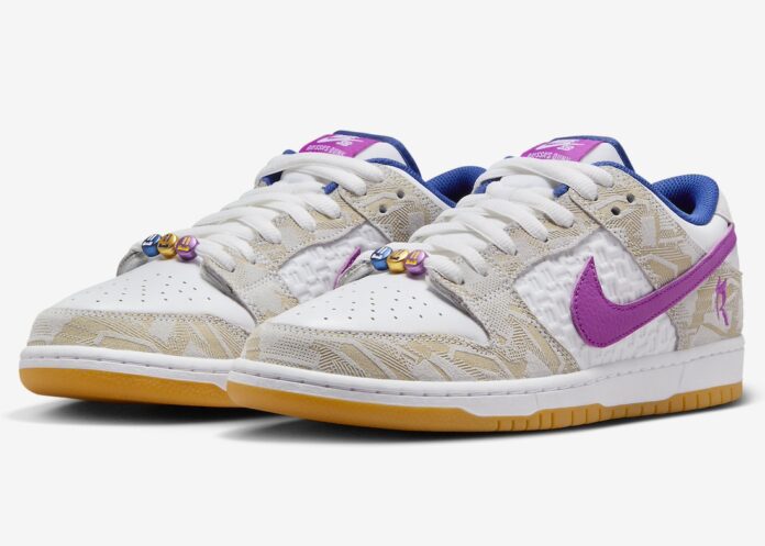 Rayssa-Leal-SB-Dunk-Low-FZ5251-001-4