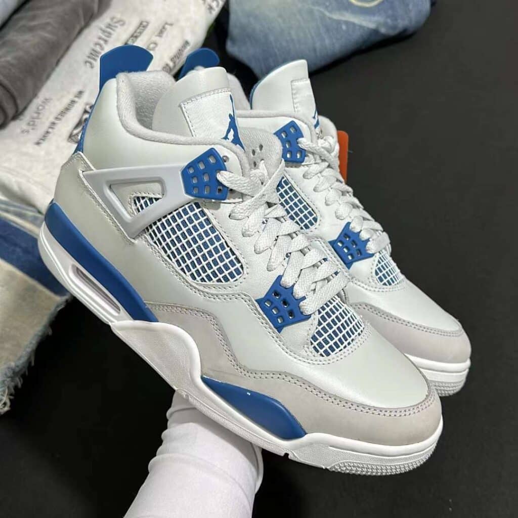 Military-Blue-Air-Jordan-4-2024-1