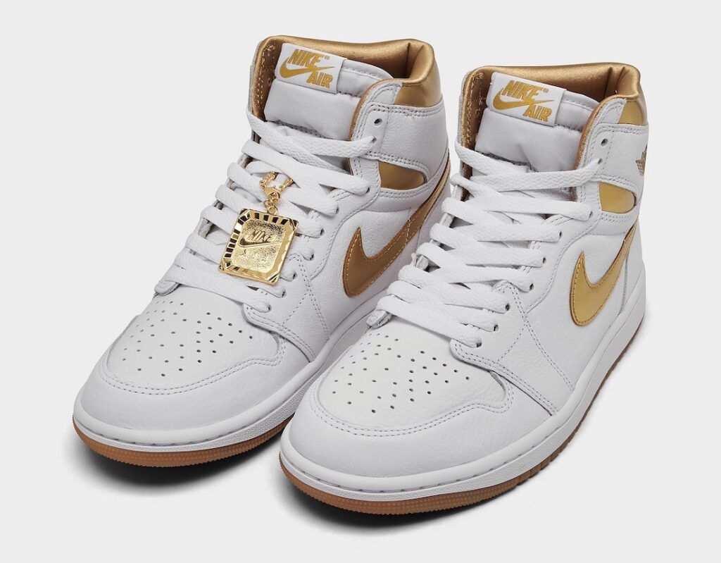 Air-Jordan-1-High-Metallic-Gold-FD2596-107-1