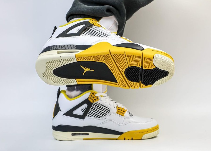 Air-Jordan-4-Vivid-Sulfur-AQ9129-101-5