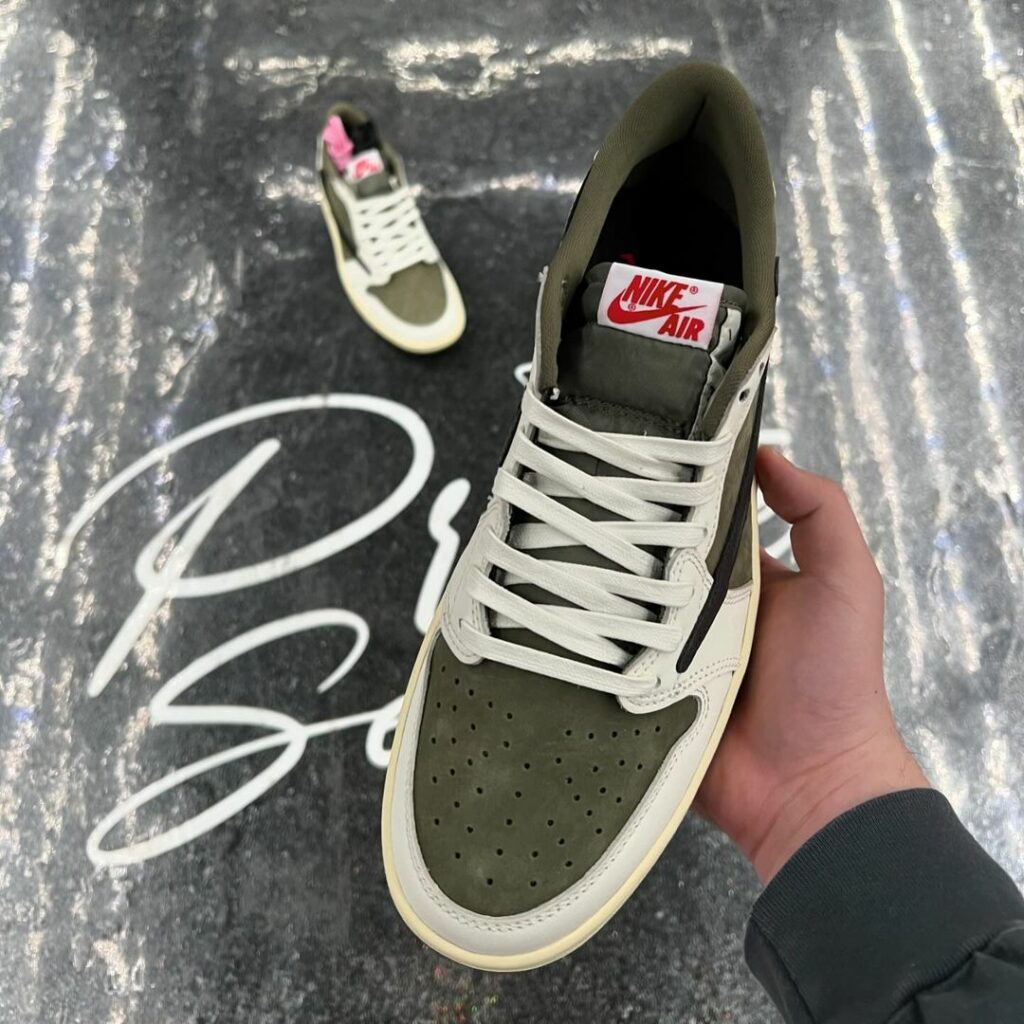 Travis-Scott-Air-Jordan-1-Low-Medium-Olive-DM7866-200-1