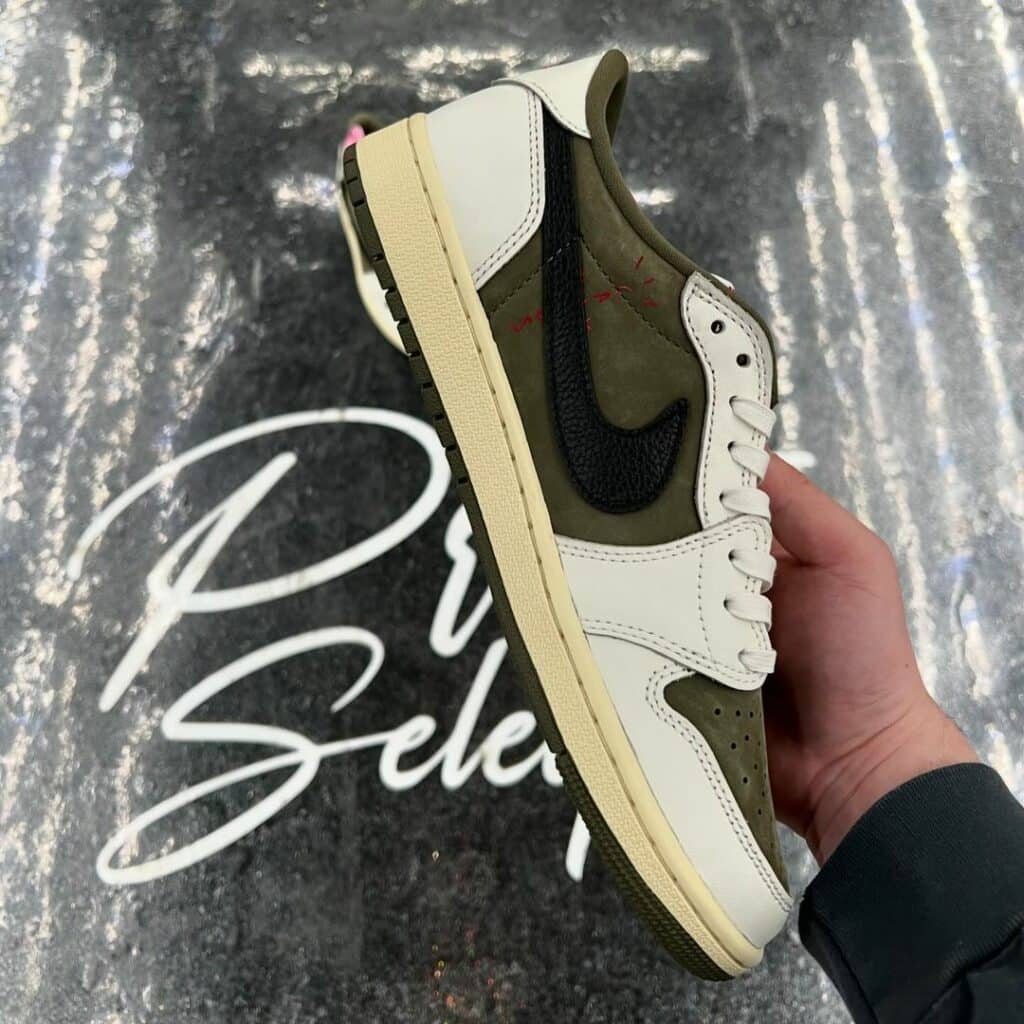 Travis-Scott-Air-Jordan-1-Low-Medium-Olive-DM7866-200-2