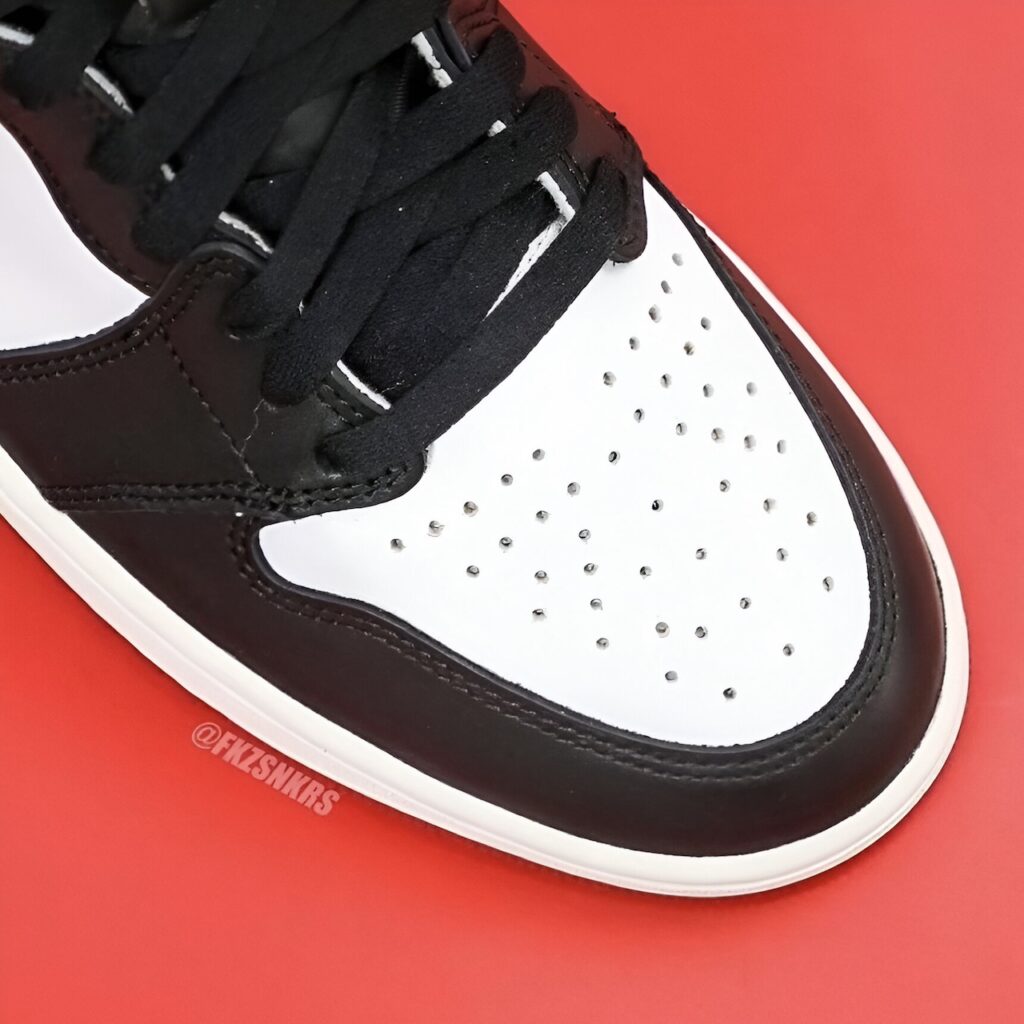 Black-Toe-Reimagined-Air-Jordan-1-DZ5485-106-4