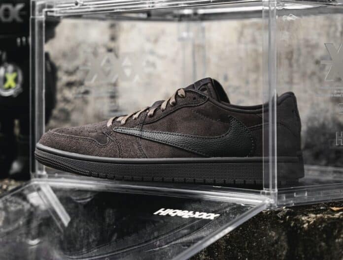 Travis-Scott-Air-Jordan-1-Low-OG-Dark-Mocha-Velvet-Brown-DM7866-202-1.jpg