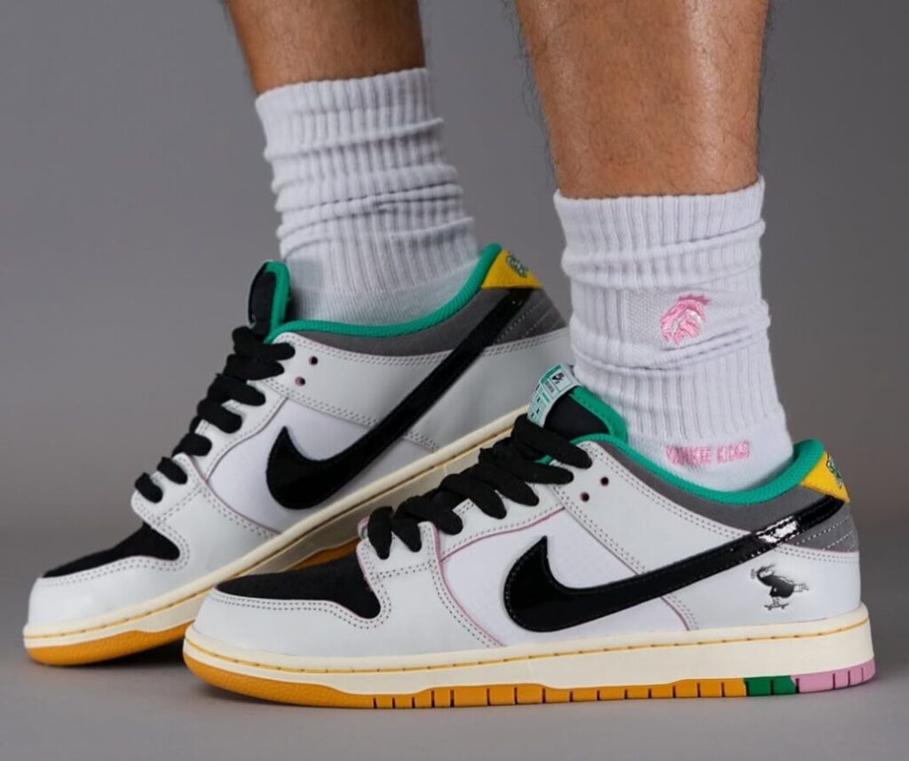 CSEF Nike SB Dunk Low HJ4132 100 On Feet 2 1068x894